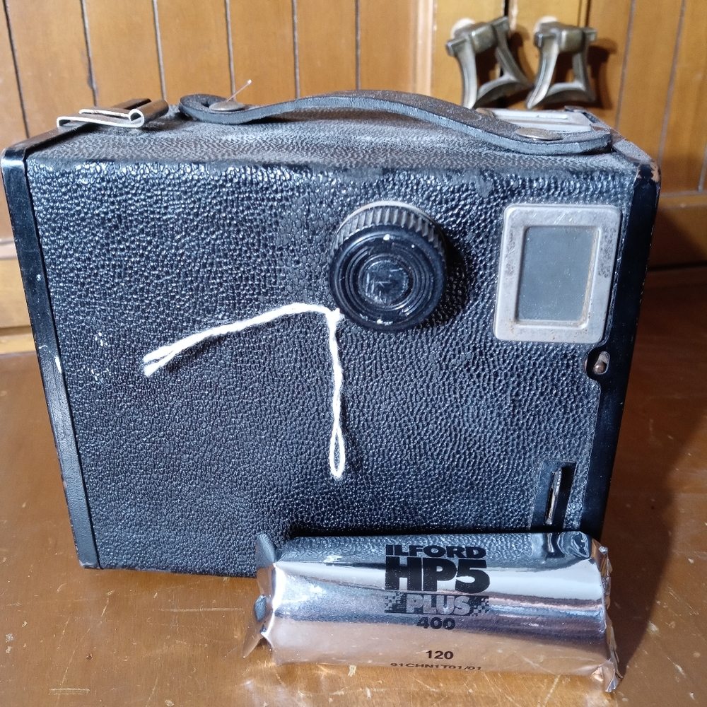 Ansco Box Camera - Picture 2 of 5
